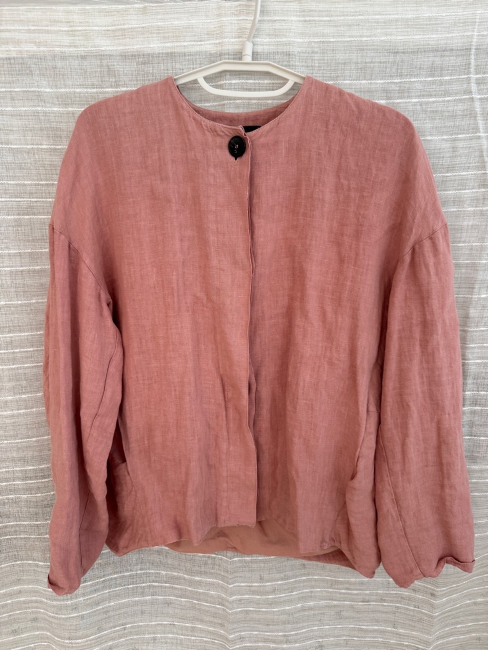 Women’s Lightweight Dust Pink Oversided Bomber - Picture 9 of 15